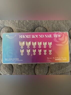 Short Round Nail Tips in Purple Ombre
